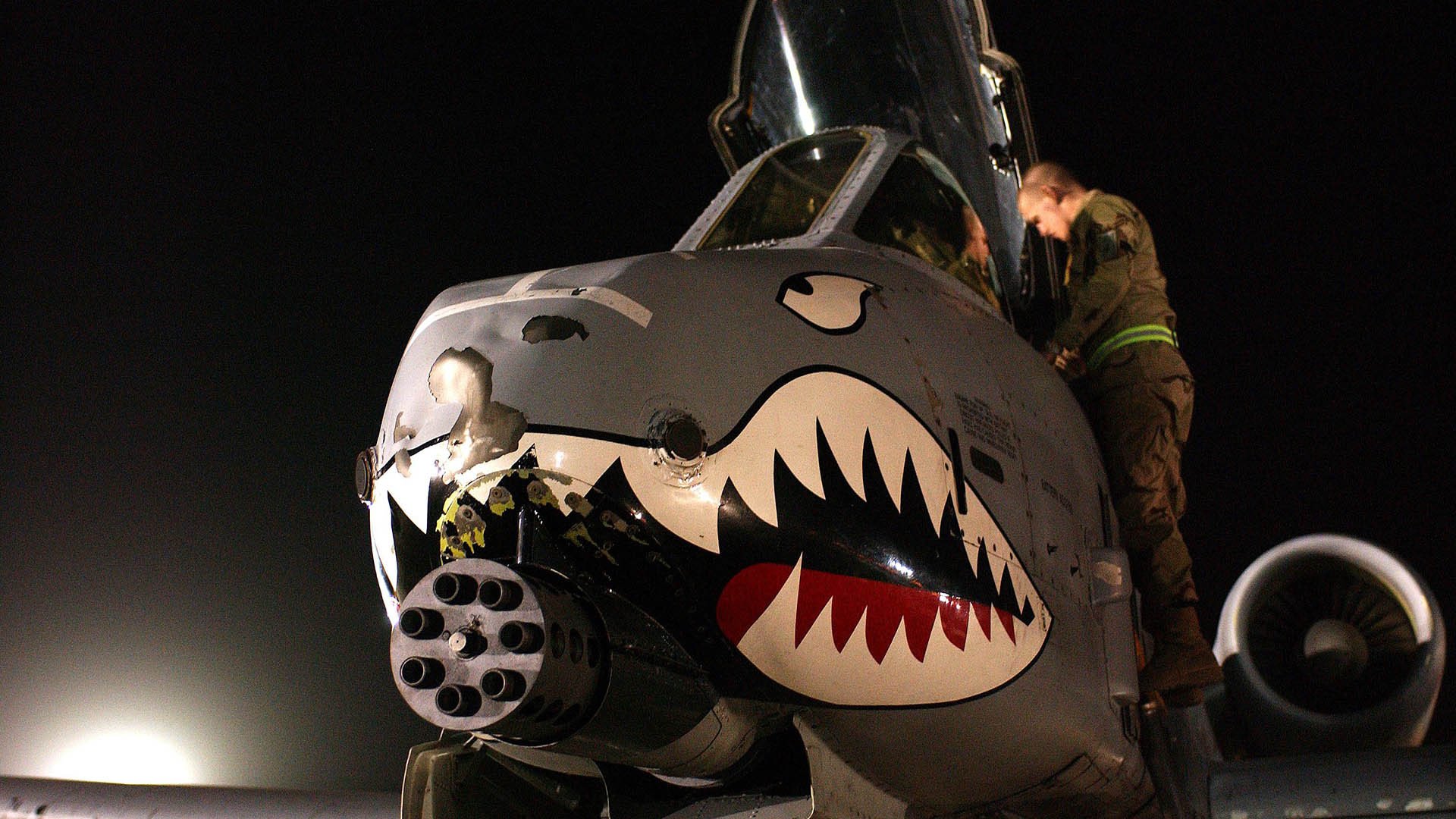 逆袭的旧王与新神的光芒，威廉姆斯如何让梅赛德斯失色，维斯塔潘怎样惊艳世界