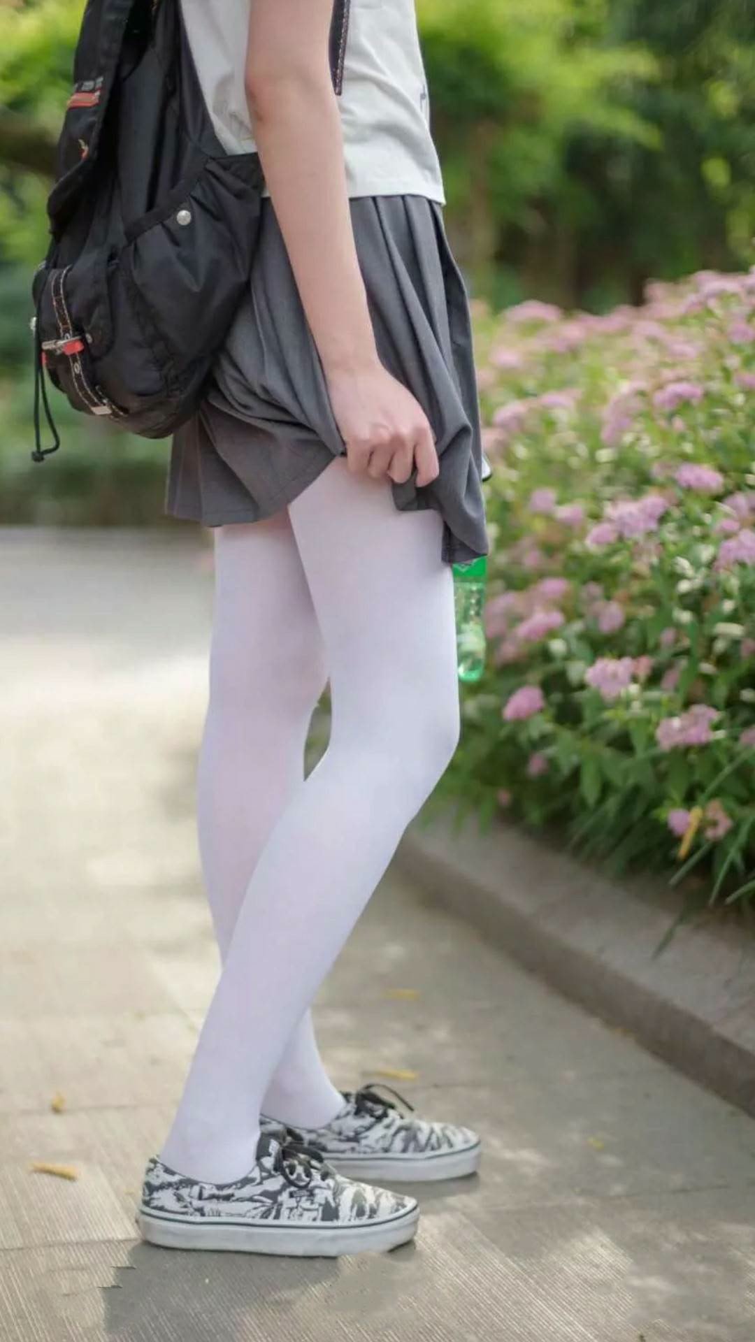 爱游戏大厅-暗夜诗人与绞肉机，贝林厄姆的那不勒斯式犯罪