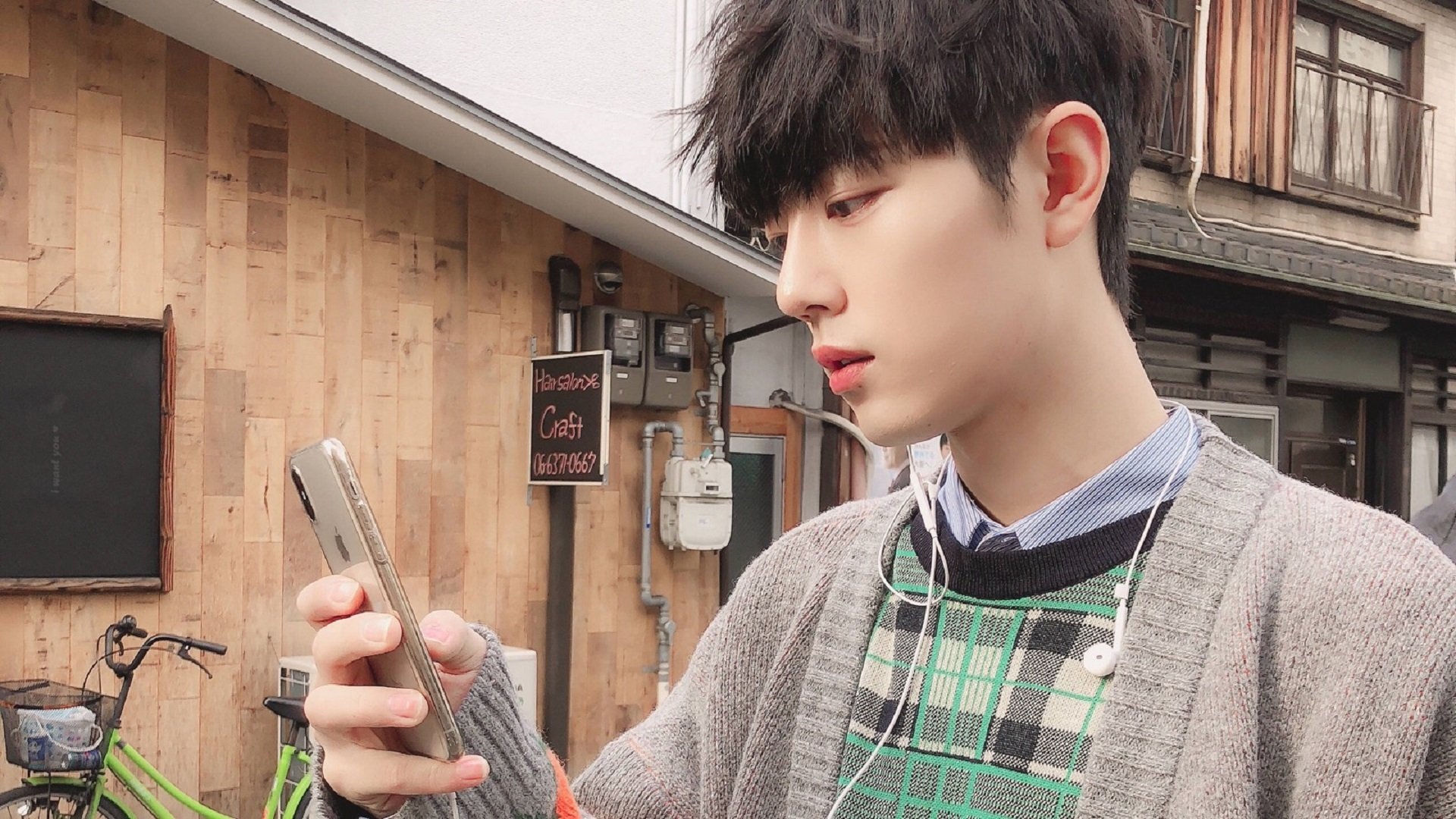 足球场上大场面先生，从三笘薰到洪都拉斯，重压之下见真章