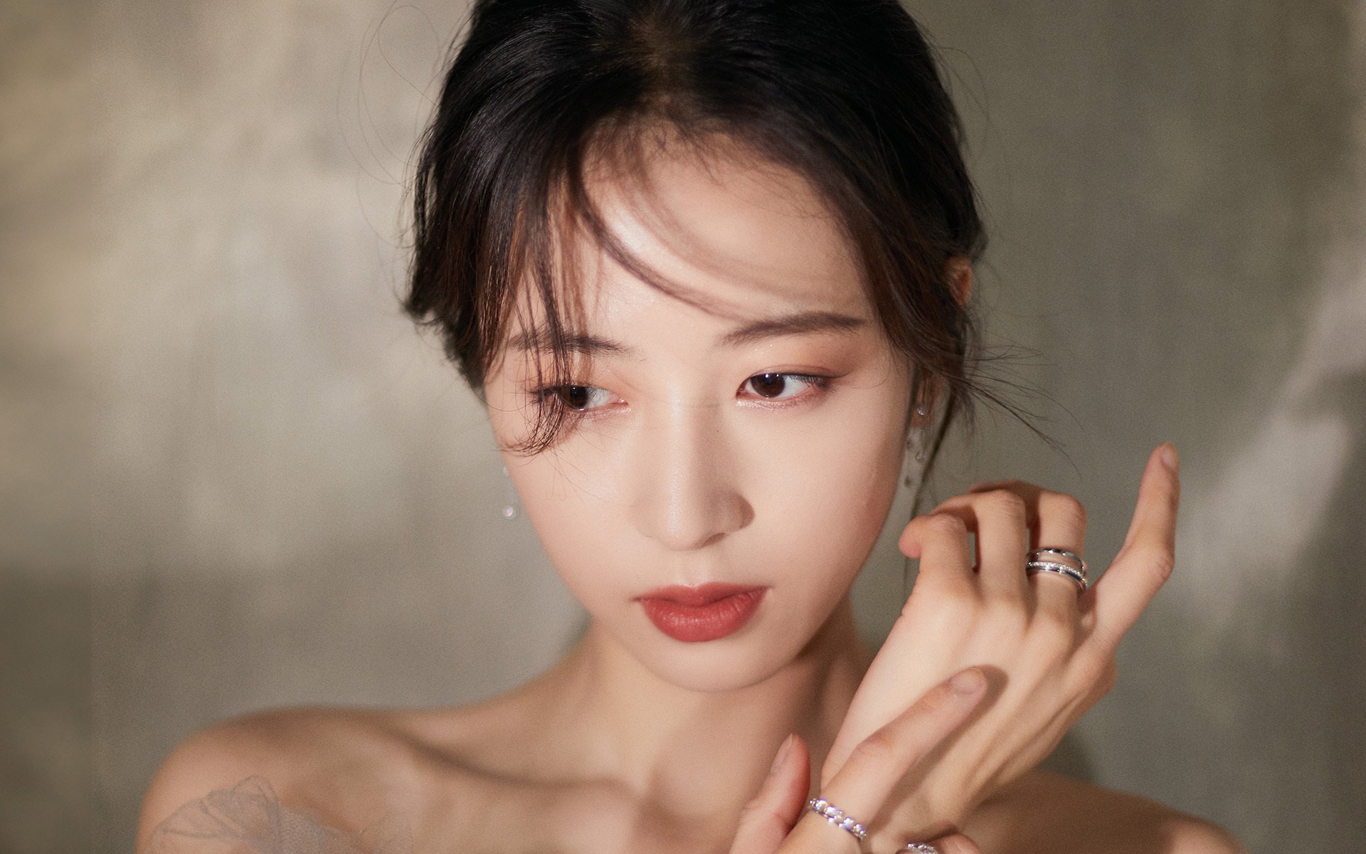 当铜墙铁壁遇见破茧成蝶,快船的防守艺术与范弗利特的心灵突围