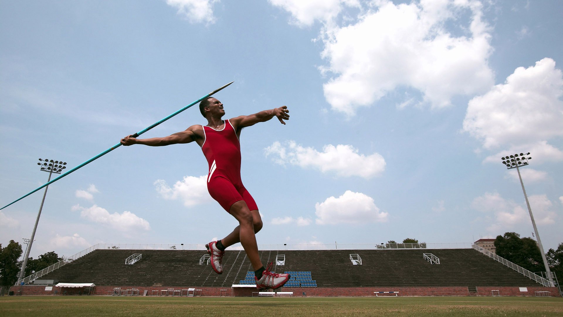 年度焦点之战，里昂主场狂胜威尔士，法式足球的荣耀之夜